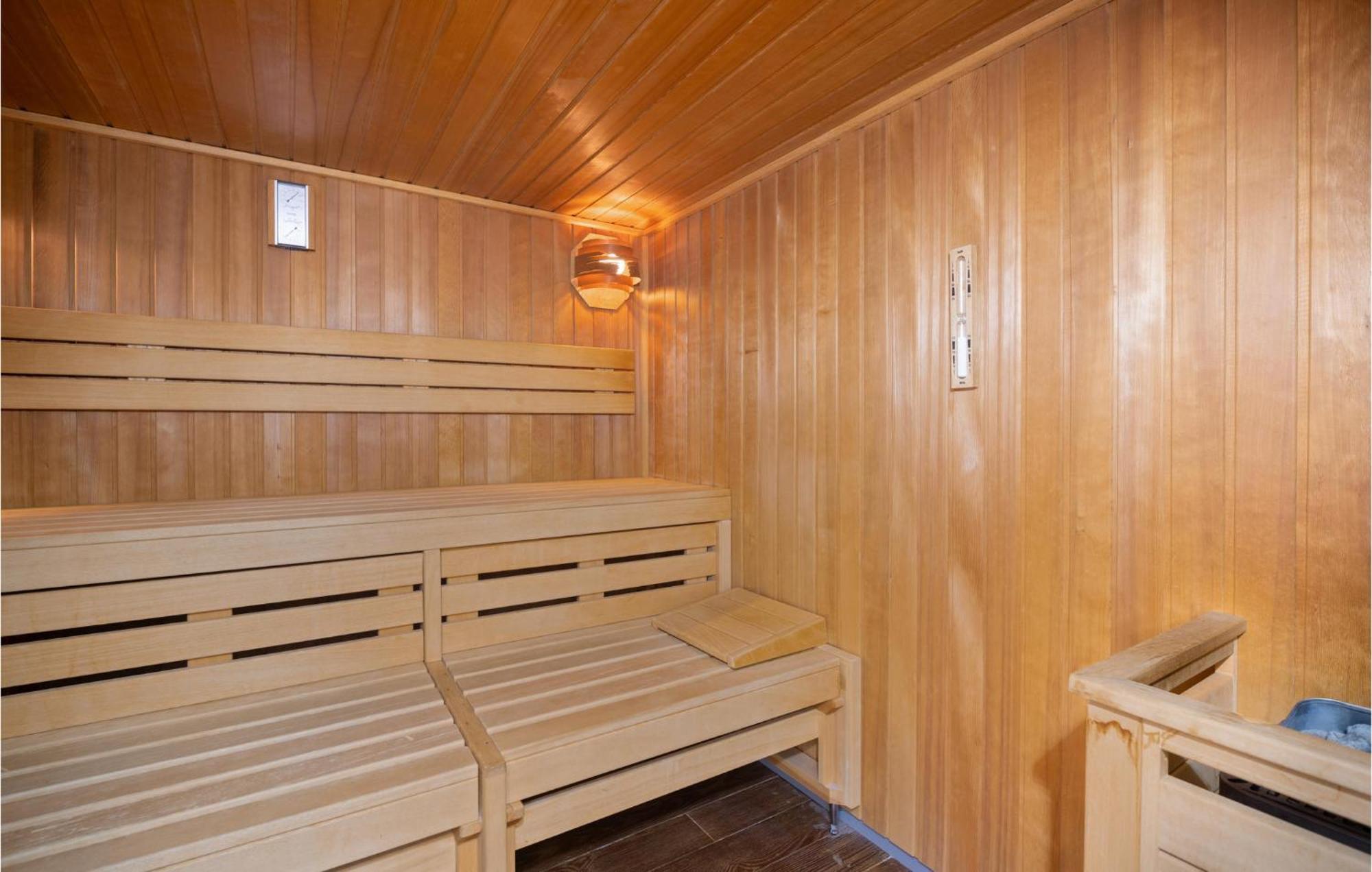 Stunning Home In Oberharz With Wifi Benneckenstein Exteriör bild
